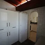 Sunny House, بيت للعطل *