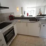 Sunny House, بيت للعطل