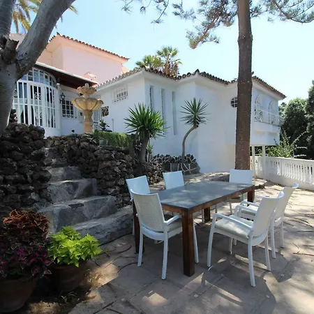بيت للعطل Sunny House,