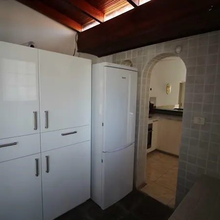 Sunny House, بيت للعطل *